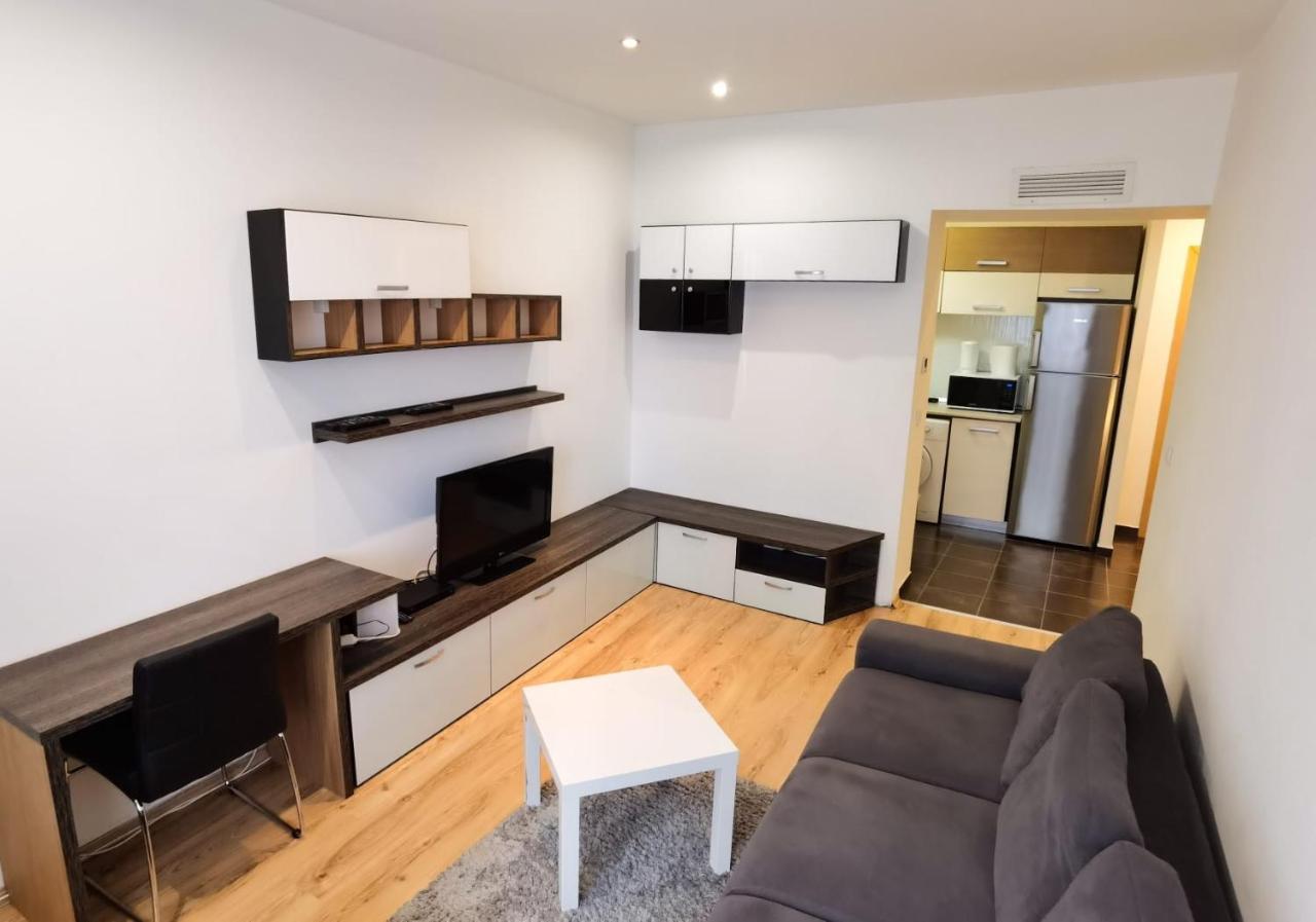 Easystay Flats Bucureşti Ngoại thất bức ảnh