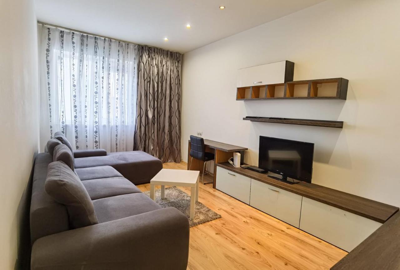 Easystay Flats Bucureşti Ngoại thất bức ảnh